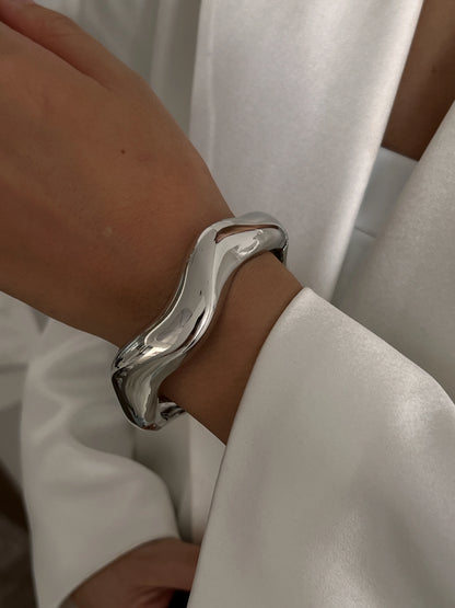 3 Style Creative Big Imitation Pearl Cuff Bracelet Women Trend 2025 Punk Heavy Metal Chunky Spring Bangle Steampunk Men