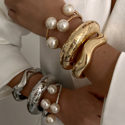 3 Style Creative Big Imitation Pearl Cuff Bracelet Women Trend 2025 Punk Heavy Metal Chunky Spring Bangle Steampunk Men